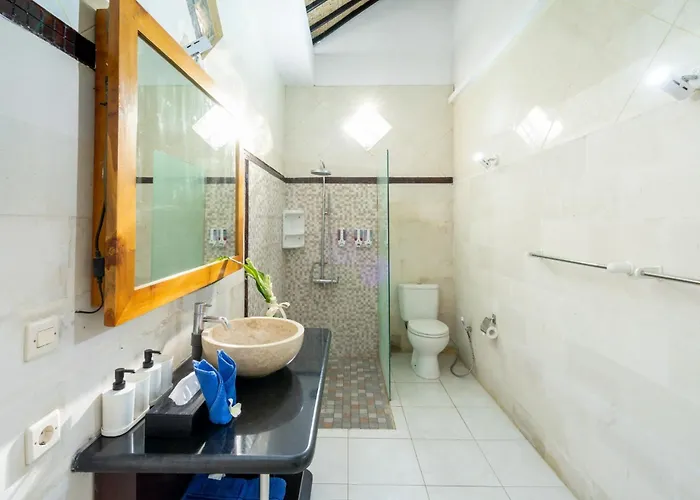A 2br Private Pool & Kitchen Legian Villa *