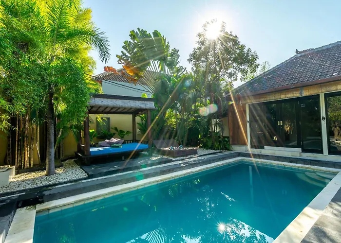 Villa A 2br Private Pool & Kitchen Legian *